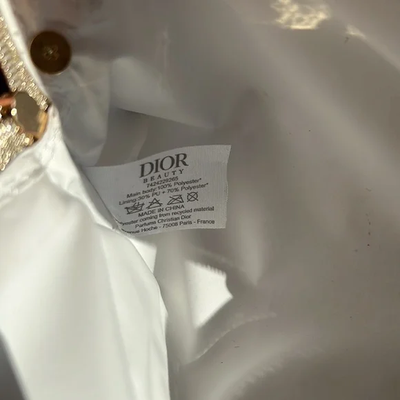Dior White and Gold Cosmetic Case with Elegant Design - Picture 7 of 11